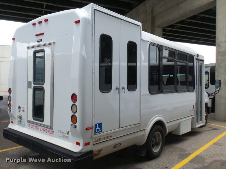 image for item L2393 2009 Ford E450 Super Duty shuttle bus