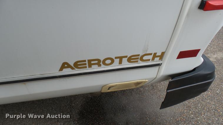 image for item L2393 2009 Ford E450 Super Duty shuttle bus