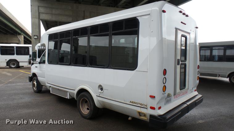 image for item L2394 2008 Ford E450 Super Duty shuttle bus