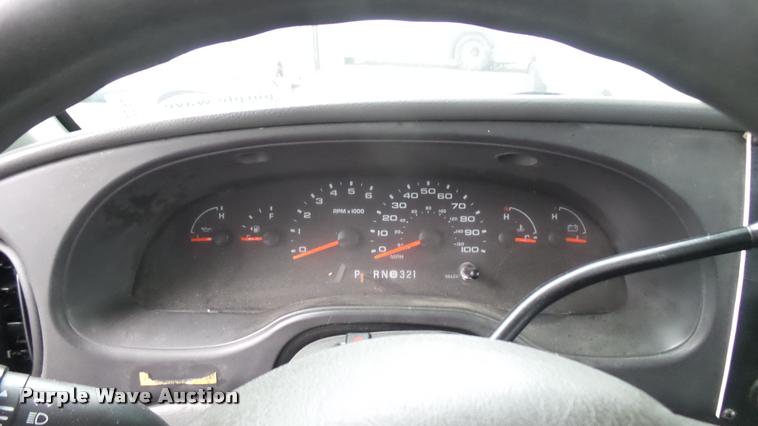 image for item L2394 2008 Ford E450 Super Duty shuttle bus