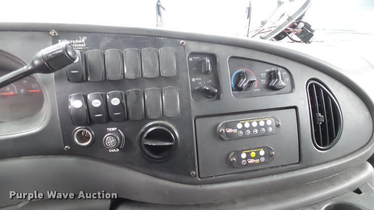 image for item L2394 2008 Ford E450 Super Duty shuttle bus