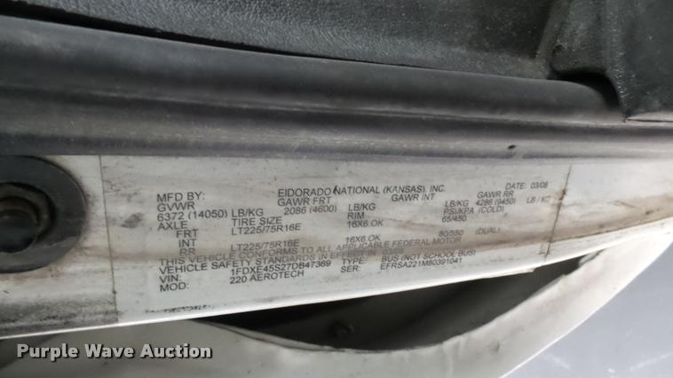 image for item L2395 2008 Ford Econoline E450 Super Duty shuttle bus