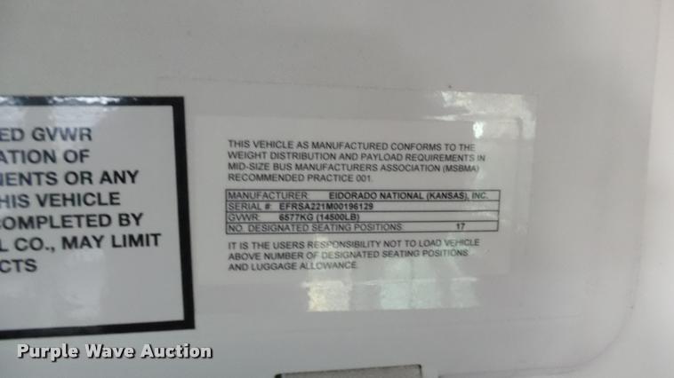 image for item L2396 2009 Ford E450 Super Duty shuttle bus