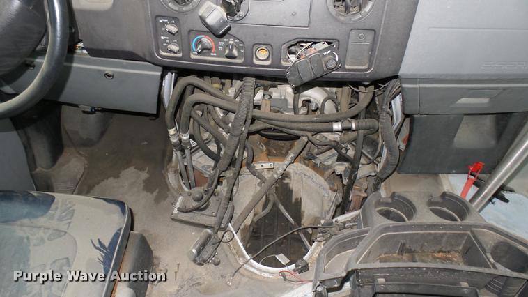 image for item L2396 2009 Ford E450 Super Duty shuttle bus