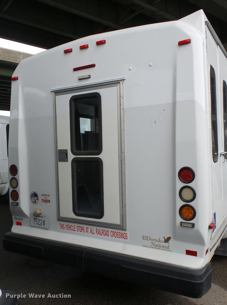 image for item L2397 2009 Ford E450 Super Duty shuttle bus