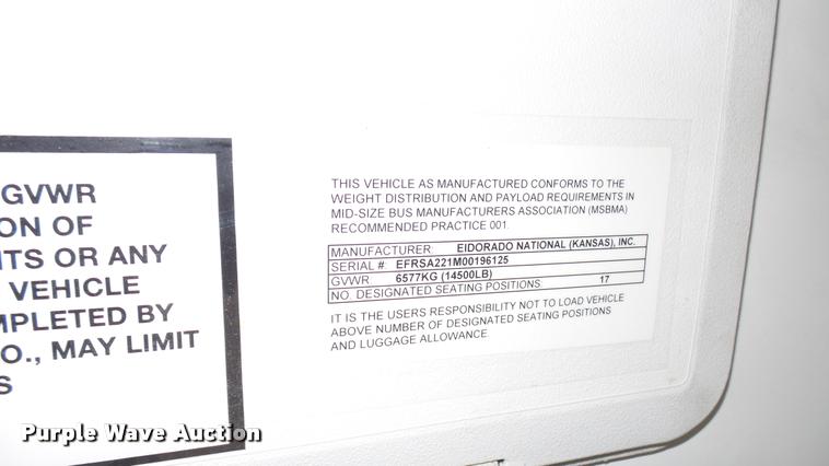 image for item L2399 2009 Ford E450 Super Duty shuttle bus