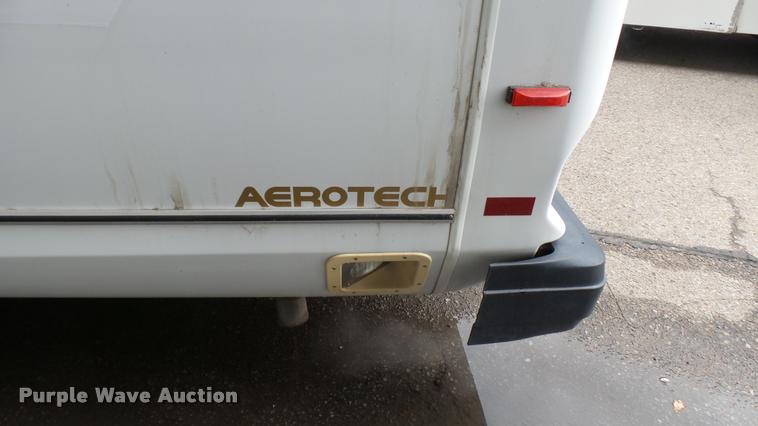 image for item L2399 2009 Ford E450 Super Duty shuttle bus