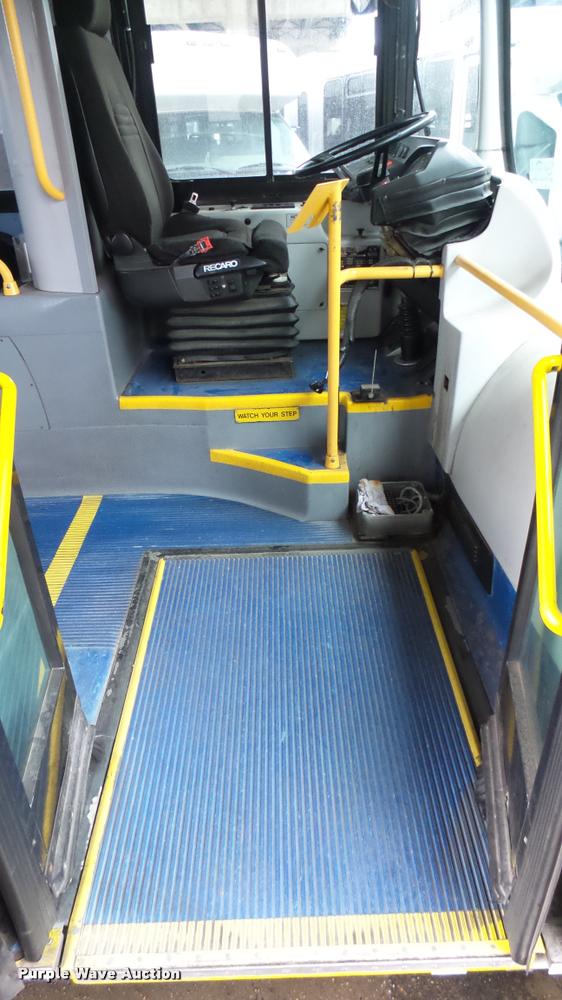 image for item L2400 2006 Optima LFB-29 transit bus