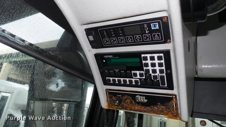 image for item L2400 2006 Optima LFB-29 transit bus