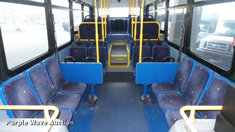 image for item L2400 2006 Optima LFB-29 transit bus