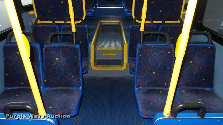 image for item L2400 2006 Optima LFB-29 transit bus