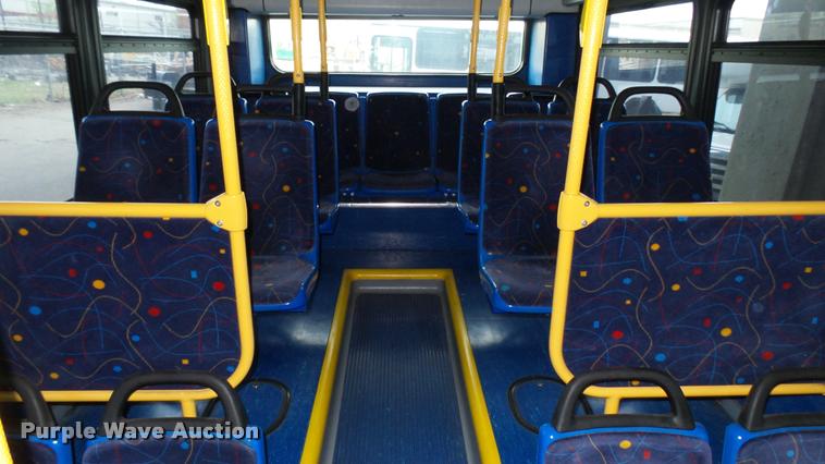 image for item L2400 2006 Optima LFB-29 transit bus