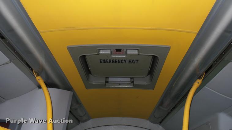 image for item L2400 2006 Optima LFB-29 transit bus