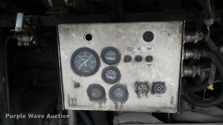 image for item L2400 2006 Optima LFB-29 transit bus