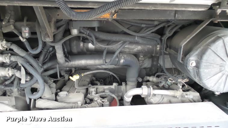 image for item L2400 2006 Optima LFB-29 transit bus