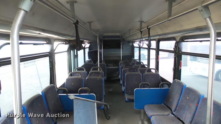 image for item L2403 2002 Gillig C20B096N4 transit bus