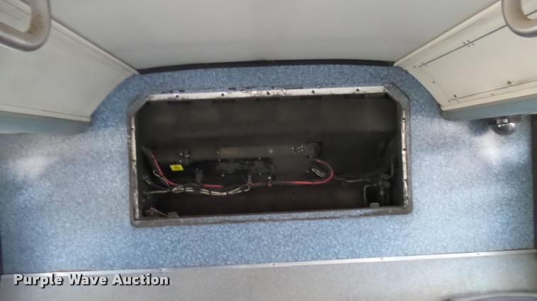 image for item L2403 2002 Gillig C20B096N4 transit bus