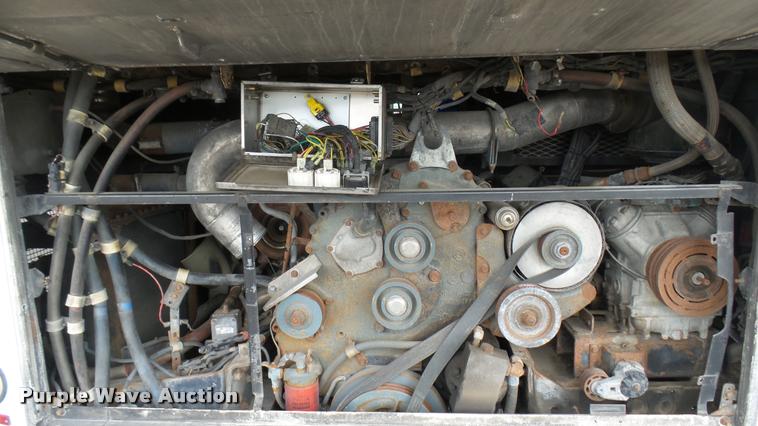 image for item L2403 2002 Gillig C20B096N4 transit bus