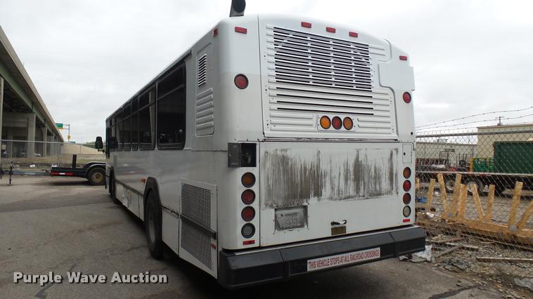 image for item L2404 2002 Gillig C20B096N4 transit bus