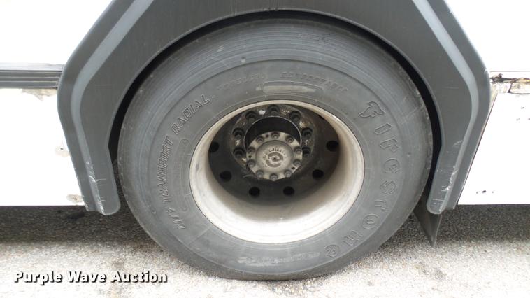 image for item L2404 2002 Gillig C20B096N4 transit bus