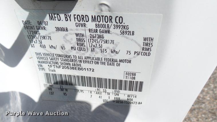 image for item L2407 2008 Ford F250 Super Duty XL pickup truck