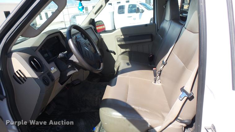 image for item L2407 2008 Ford F250 Super Duty XL pickup truck