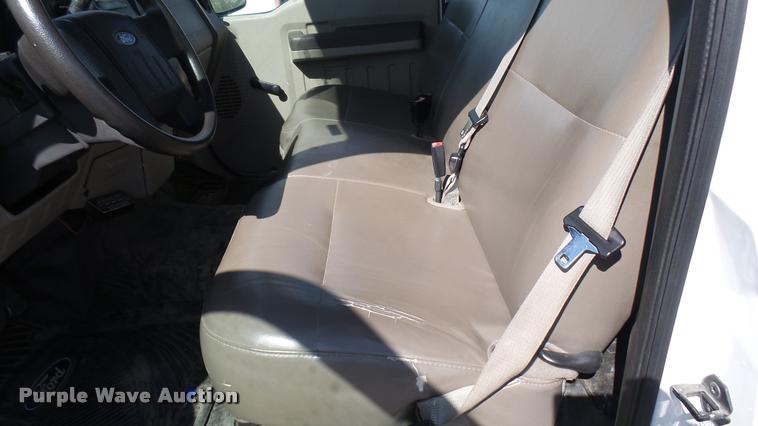 image for item L2407 2008 Ford F250 Super Duty XL pickup truck