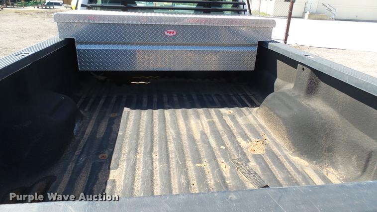 image for item L2407 2008 Ford F250 Super Duty XL pickup truck