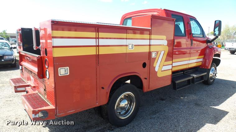 image for item L2450 2008 Chevrolet C5500 utility truck