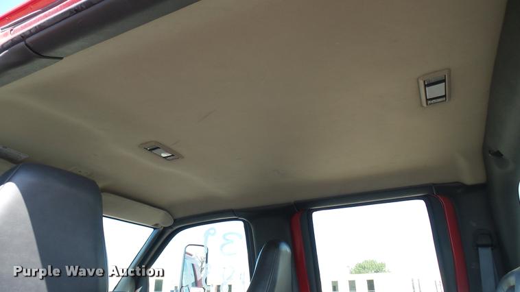 image for item L2450 2008 Chevrolet C5500 utility truck