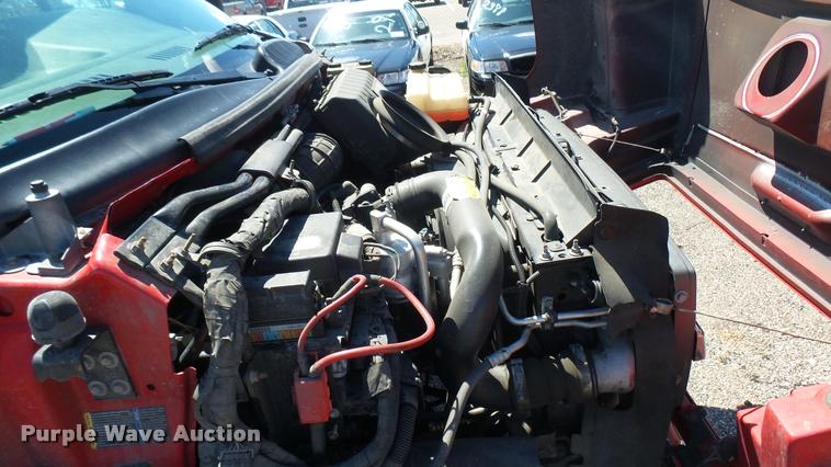 image for item L2450 2008 Chevrolet C5500 utility truck