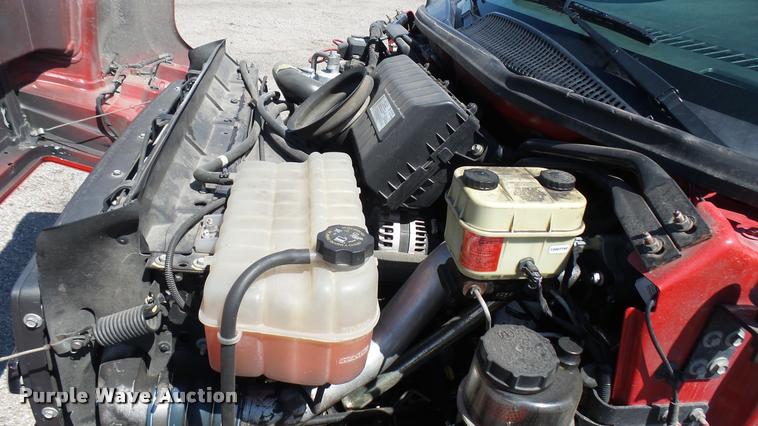 image for item L2450 2008 Chevrolet C5500 utility truck