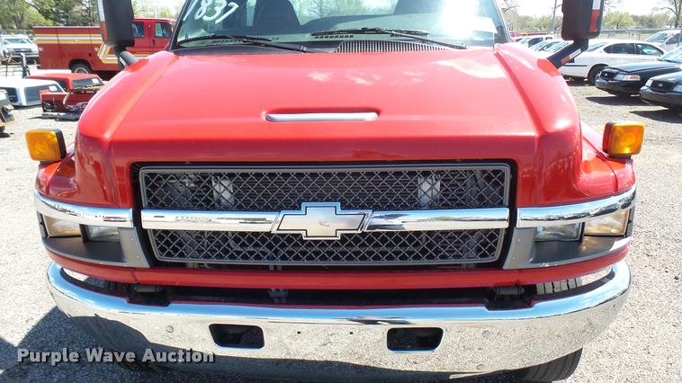 image for item L2450 2008 Chevrolet C5500 utility truck