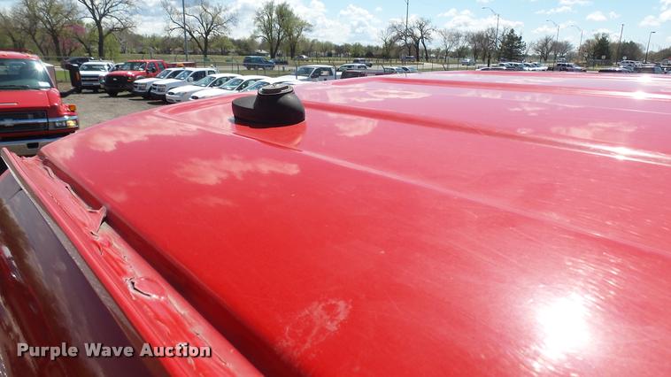 image for item L2450 2008 Chevrolet C5500 utility truck