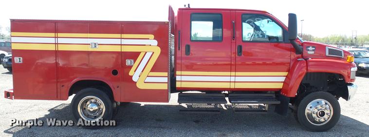 image for item L2451 2009 Chevrolet C5500 utility truck