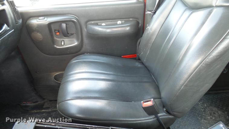 image for item L2451 2009 Chevrolet C5500 utility truck