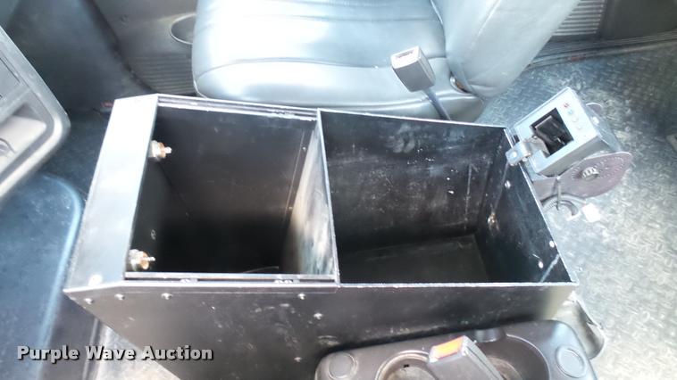 image for item L2451 2009 Chevrolet C5500 utility truck