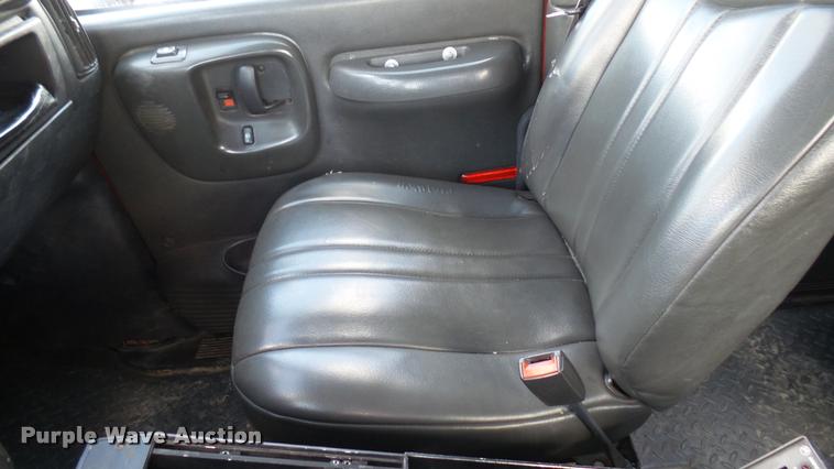 image for item L2451 2009 Chevrolet C5500 utility truck