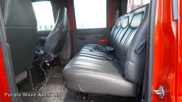 image for item L2451 2009 Chevrolet C5500 utility truck