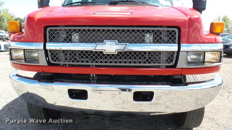 image for item L2451 2009 Chevrolet C5500 utility truck