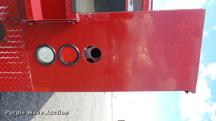 image for item L2451 2009 Chevrolet C5500 utility truck