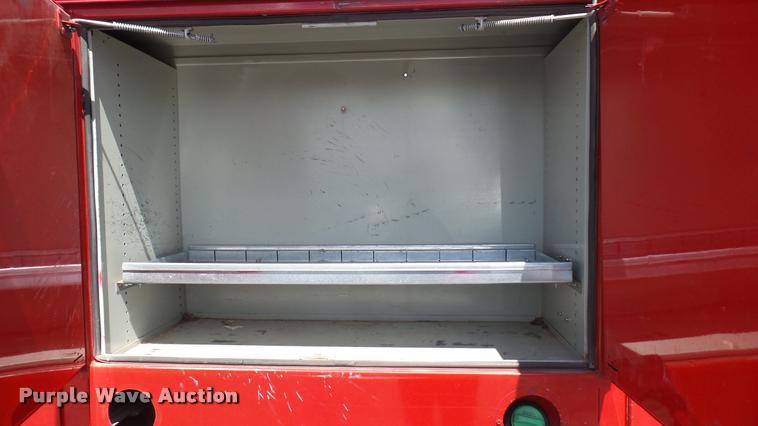 image for item L2451 2009 Chevrolet C5500 utility truck