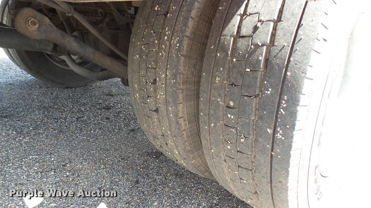 image for item L2451 2009 Chevrolet C5500 utility truck