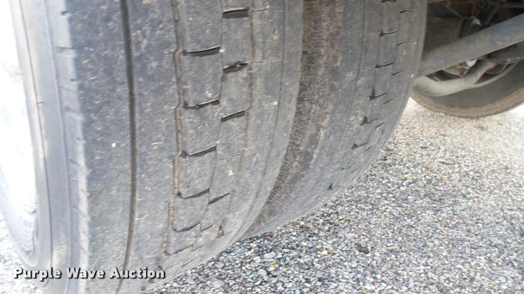 image for item L2451 2009 Chevrolet C5500 utility truck