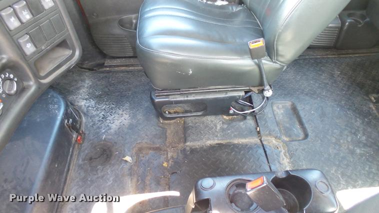 image for item L2452 2009 Chevrolet C5500 utility truck