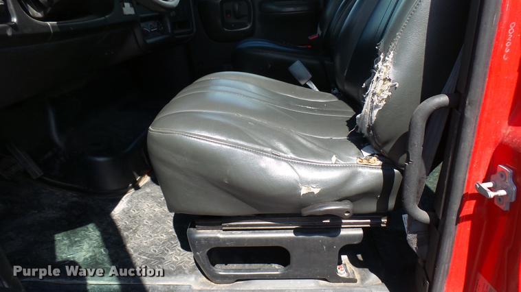 image for item L2452 2009 Chevrolet C5500 utility truck