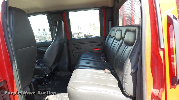 image for item L2452 2009 Chevrolet C5500 utility truck