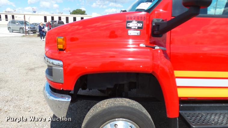 image for item L2452 2009 Chevrolet C5500 utility truck