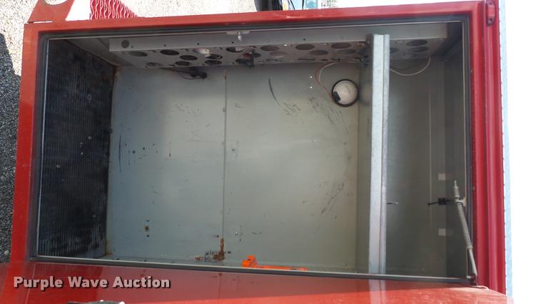 image for item L2452 2009 Chevrolet C5500 utility truck