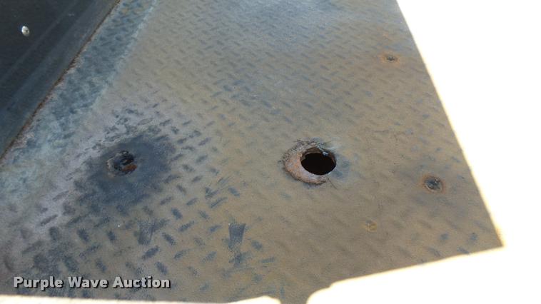 image for item L2452 2009 Chevrolet C5500 utility truck